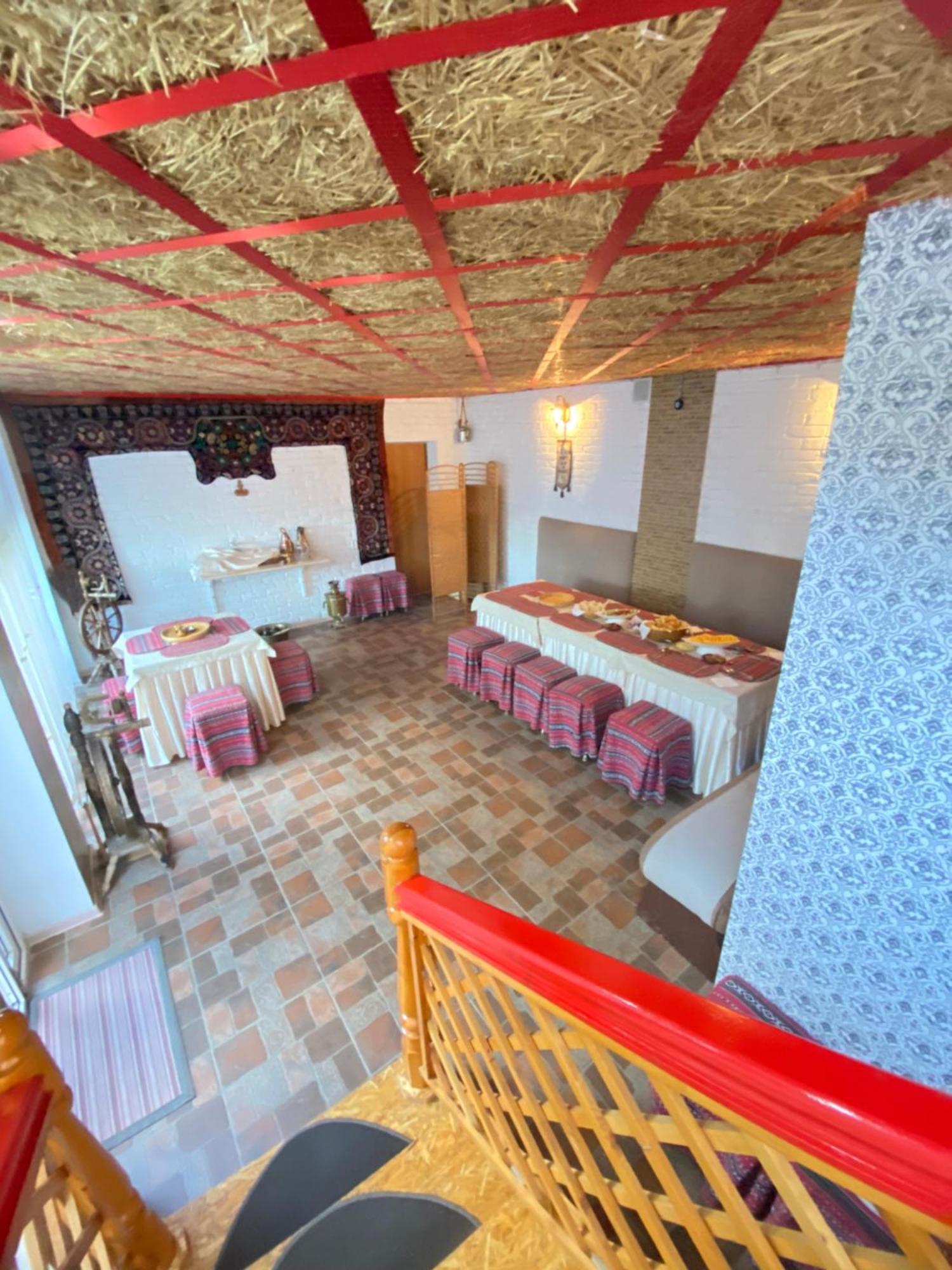 Osobyi Guest House Tsjolpon-Ata Eksteriør bilde